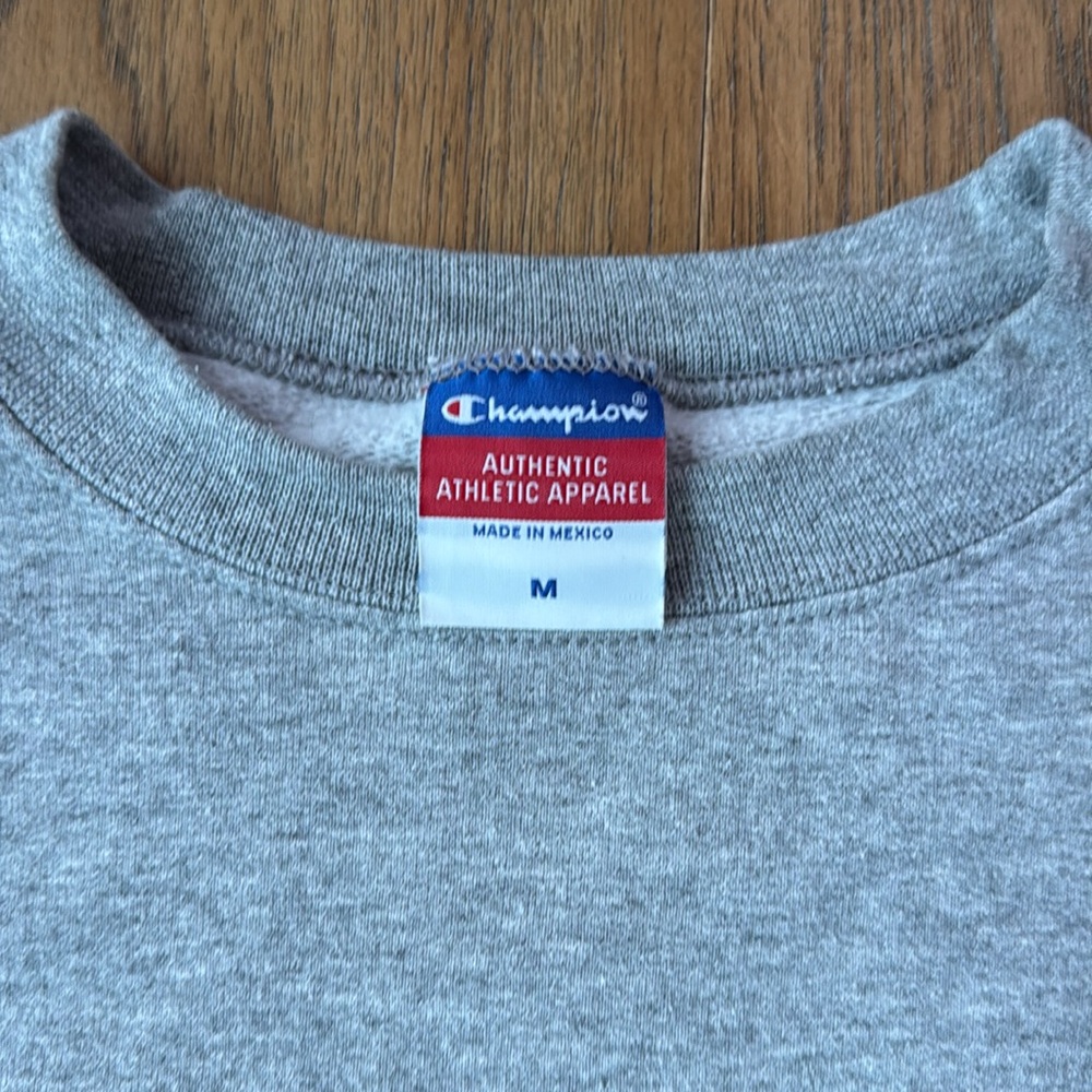 CHAMPION BOSTON COLLEGE CROP SWEATSHIRT MEDIUM - Picture 3 of 3